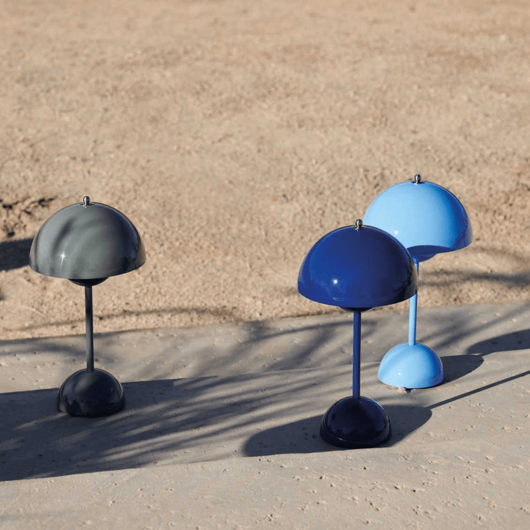 LED Table Lamp in Modern Arch Design