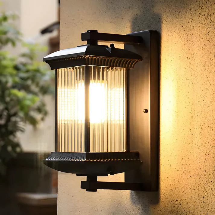 Classic Outdoor Wall Lamp with Warm LED Light