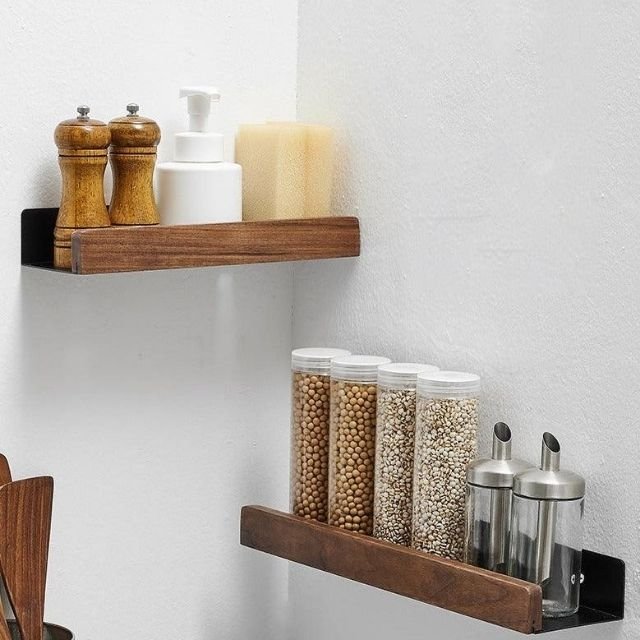 AeroWood - Wall Shelf for the Bathroom made of Natural Wood