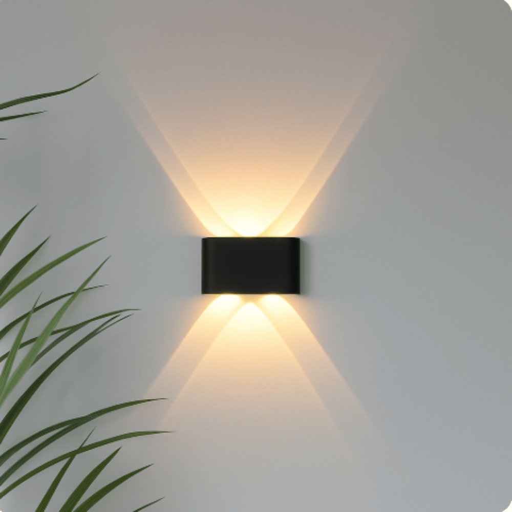 Elina – Modern LED Wall Light for Indoor & Outdoor Use in Black & White
