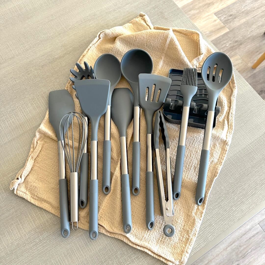 12-Piece Modern Kitchen Utensil Set with Storage Container