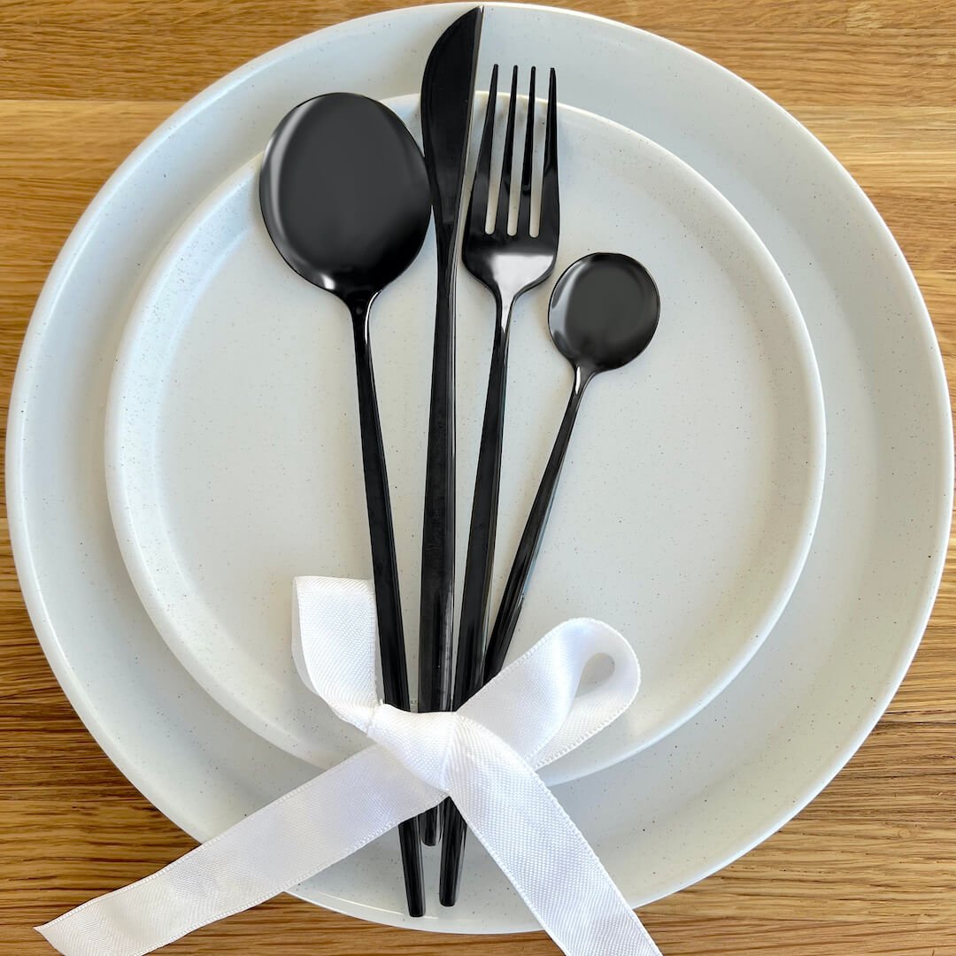 Modern Black Stainless Steel Cutlery Set 24-piece