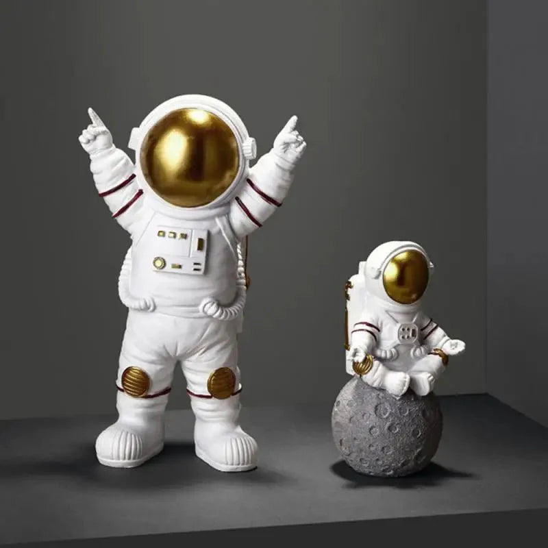 Orven – Astronaut Figurine made of Resin for Decoration