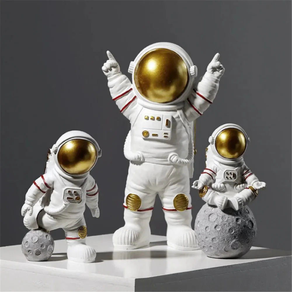 Orven – Astronaut Figurine made of Resin for Decoration
