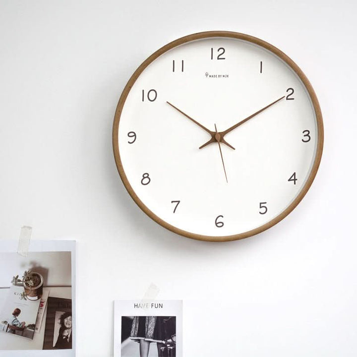 Samuel – Silent Analogue Wall Clock Made of Solid Wood