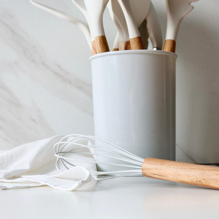 Silicone Kitchen Utensil Set – Heat-Resistant Kitchen Tools for Gentle Cooking