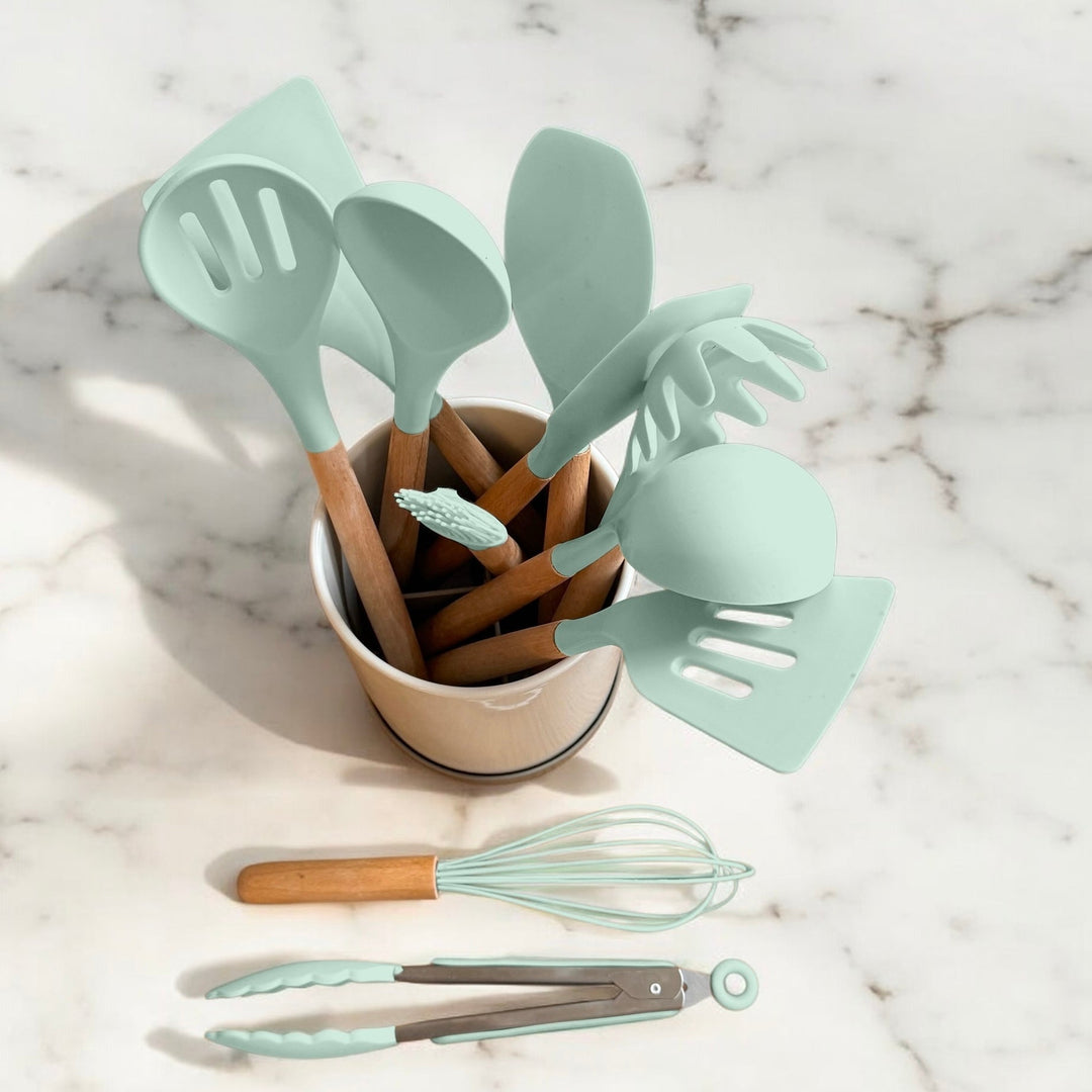 Silicone Kitchen Utensil Set – Heat-Resistant Kitchen Tools for Gentle Cooking