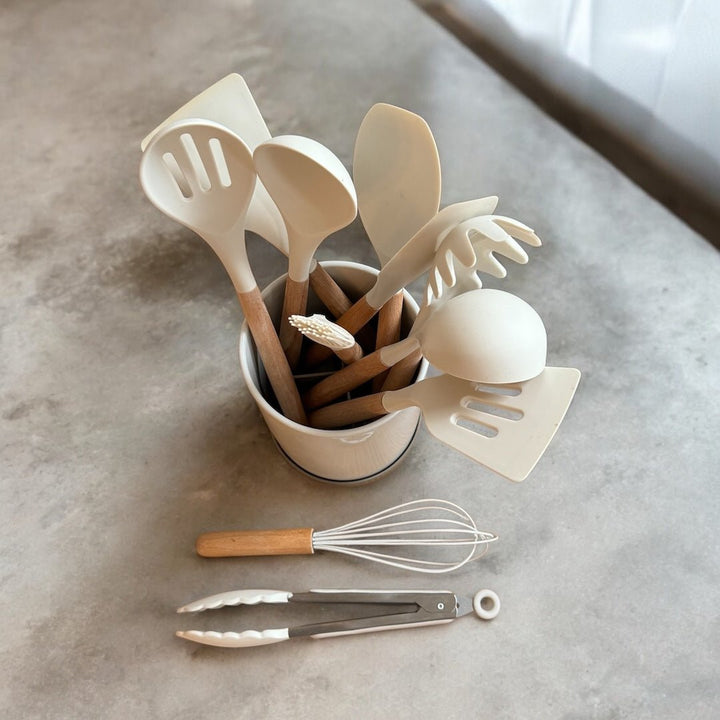 Silicone Kitchen Utensil Set – Heat-Resistant Kitchen Tools for Gentle Cooking