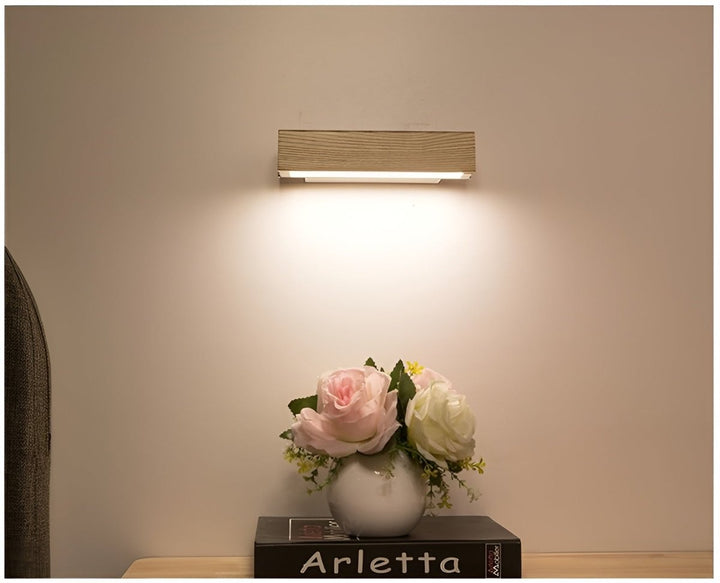 Virelle Maison - Wall Lamp Made of Natural Wood with LED, Adjustable