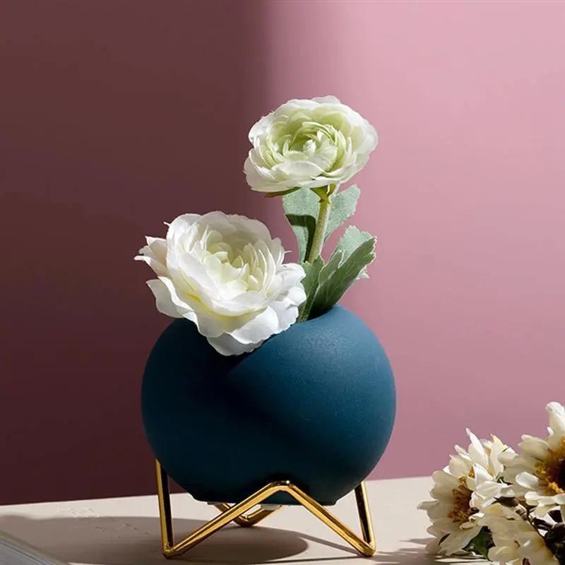 VividNest – Modern Plant Pot Ceramic with Stand